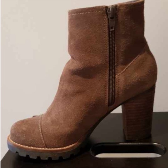 tommy hilfiger leather boots - Picture 2 of 3